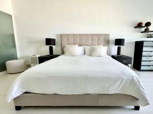 Luxury 1 Bedroom with Seaview Seawinds