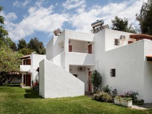 Eretria Park Studios Evia Greece