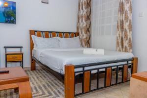 PAWA Homestays Studio California