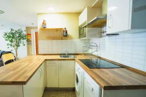 Charming 2 Bedroom Apartment in the Heart of Seville