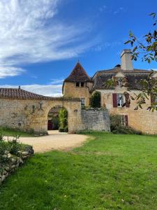 Maisons de vacances Gite D-Amis de Belbouys : photos des chambres