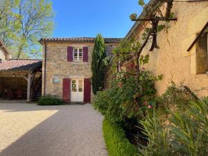Maisons de vacances Gite D-Amis de Belbouys : photos des chambres