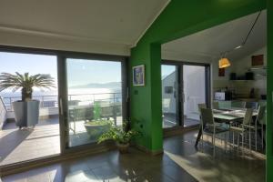 Penthouse Belvedere City View with Private Parking