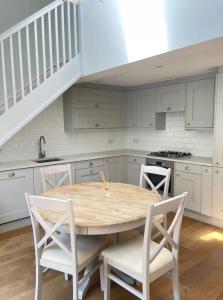 2 bedroom flat in Chelsea - Объекты без категории в городе Лондон