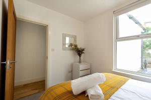 Chic 4 Bed by Brighton Station