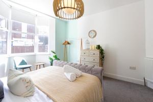 Chic 4 Bed by Brighton Station