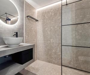 Exquisite Athens Center Suite