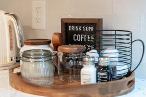 Luxury Home with Stunning Rooftop Views!