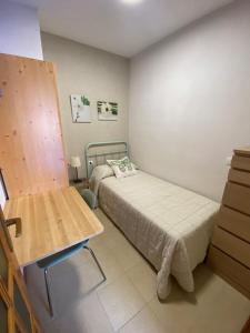 Penthouse apt with ocean views for couples and sports lovers