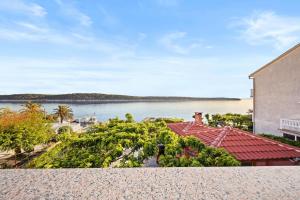 Apartments Jurica - Sea View & Boat Mooring 