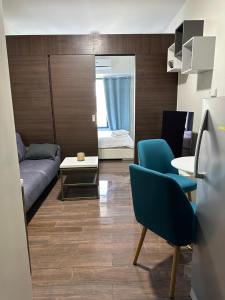 Queen size bed at Air Ayala Ave Makati