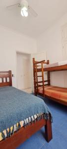 Casa 30 metros da praia com wifi e garagem 6 carros