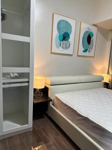 Queen size bed at Air Ayala Ave Makati