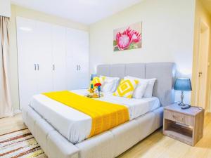 2Bedroom Riverside Square Luxury Apartment