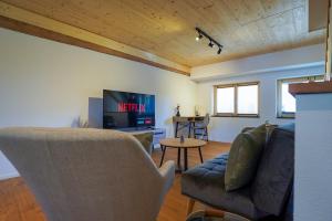 Cozer Living - stilvolles Maisonette Apartment in Meßstetten