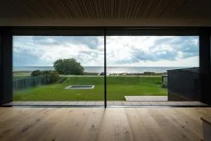 Ocean view in first row. Architectural pearl - Store Magleby