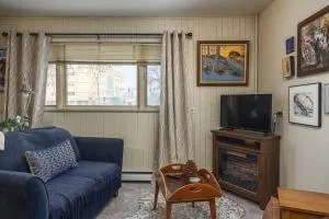 Northern Star - Lower Studio - North Pole