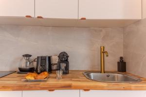 The charming Republic Place