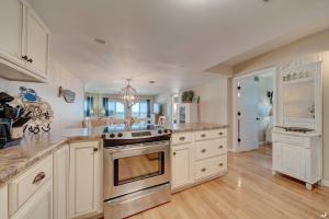 Sandy Bottoms PPC3 - 401! Gulf Front Views!