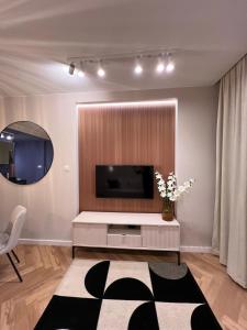 Mià Warsaw - Rotunda