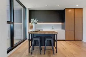 Catalina Bay Sweet Escape with Carpark - Air-con - Kumeu