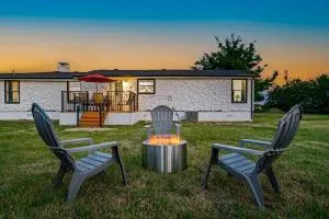 Crew-friendly 1-level Huge Yard Big Parking - Rowlett