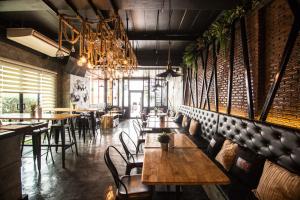 Bed Loft Cafe