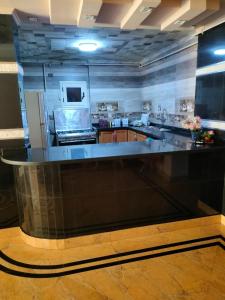 Breathtaking sea views from this top-notch, versatile apartment