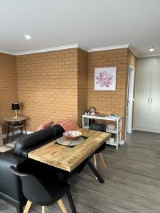 Lbarza Modern 1BR Apartment close to CBD