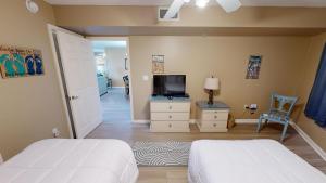 SeaCrest 304- by Holiday Isle Properties