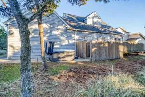 The Undertow - Meredith Lodging - Cloverdale