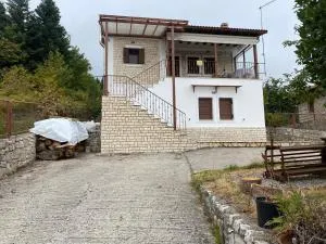 Forest House - Pevkófiton