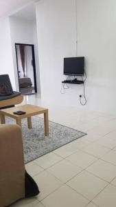 AMAN Homestay Senawang musliim only