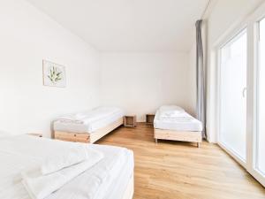 Tolstov Apartments - 2 Room Apartments - Terrace - 25 Min to Messe DUS