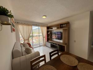 Piso 11 con vista a la montaña, Callejuelas