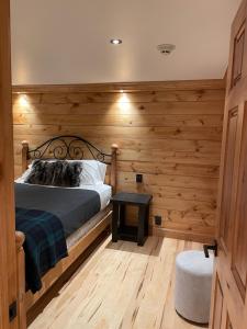 Chalet Chic 2BR plus Queen Sleeper Sofa