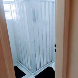 Tupy Ocian Pé na Areia