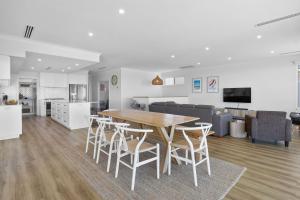 Norman Views - 20 Panorama Crescent