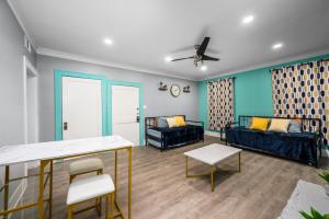 Cozy Retreat in Midtown with Convenient Parking