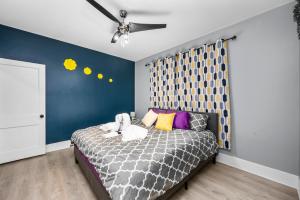 Cozy Retreat in Midtown with Convenient Parking