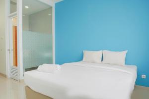 Cozy Studio at Guest House Way Seputih near Central Park By Travelio