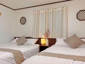 BBo STAY, SEOUL #AirportBus #Subway Line2 #SillimStation #UpToGuests #3Rooms4Beds