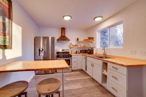 Kenai River Retreat ~ 4 Mi to Morgans Landing!