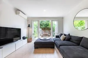 Ace Your Stay - Pool, Gym & Tennis in One Place! - Melbourne