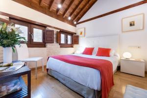 Budget Double Room room in Gar Anat Hotel Boutique