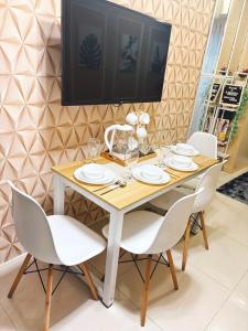 El Romantico Staycation at Fame Residence