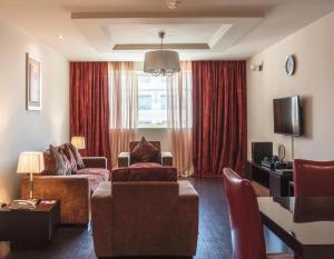 Two-Bedroom Apartment room in Dunes Hotel Apartment Oud Metha