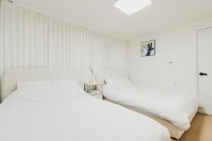 Cheongdam Squirrel House