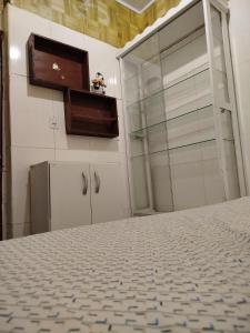Alugo Casa mobiliada com piscina com 3 quartos