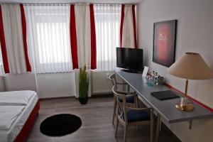 Double Room room in Hotel Postbauer-Heng